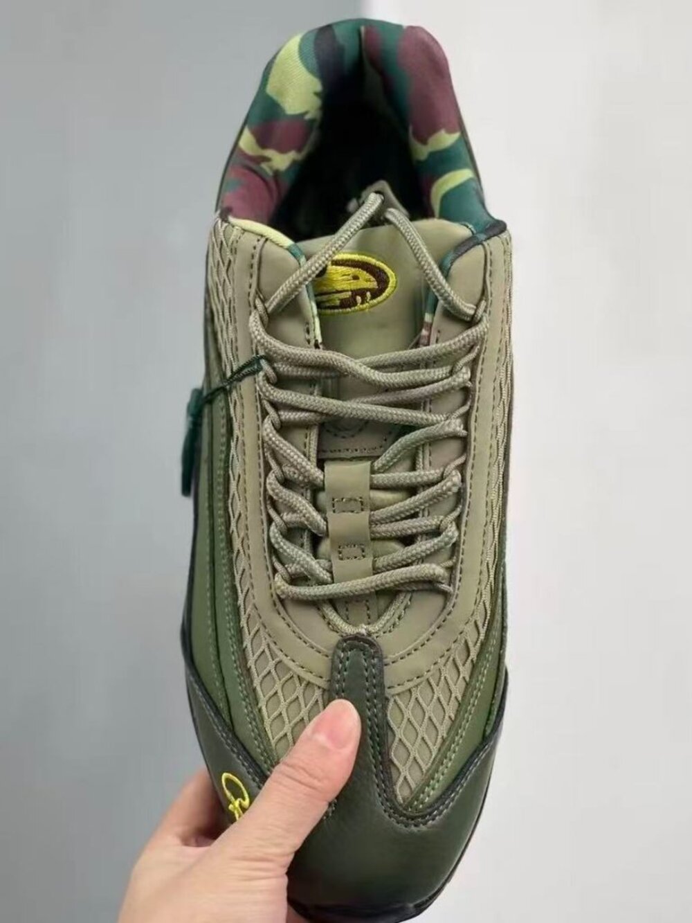 Air Cushion Running Sneakers Grey/Volt. Athletic sneakers featuring visible air - Picture 6 of 7